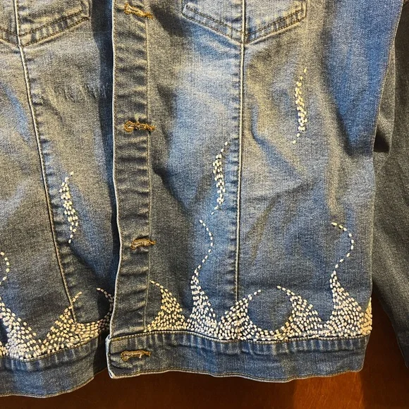 Jean jacket - Picture 2 of 5